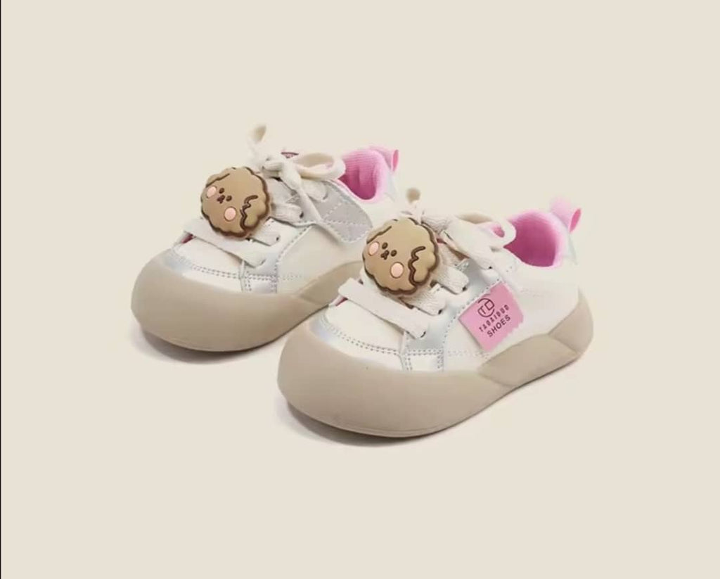 حذاء الاطفال الاصلي الرائع